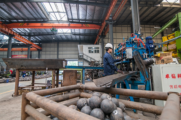 三清山螺栓球基准孔加工